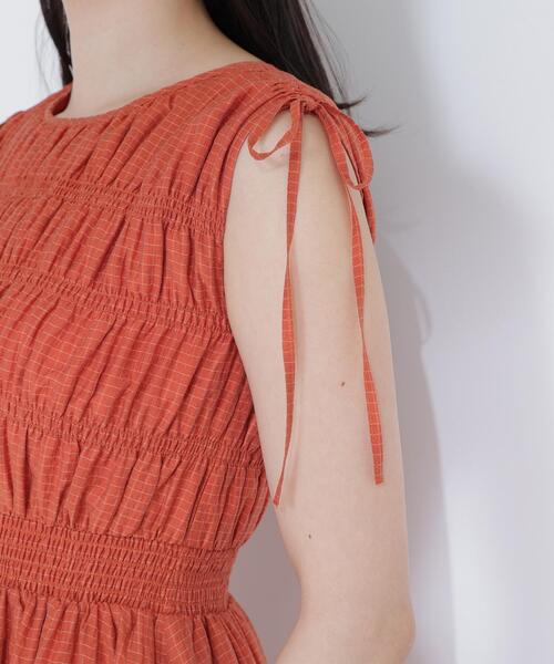 NATURAL BEAUTY BASIC(ナチュラルビューティーベーシック)の「◇シアーチェックギャザーワンピース(ワンピース・レディース・オレンジ/イエロー/ブラック・P/S/MEDIUM)」の17枚目の写真