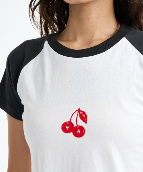 RVCA(ルーカ)の「RVCA ウィメンズ ROAM RAGLAN CROPPED SS BABY TEE Tシャツ 【2026年春夏モデル】(Tシャツ/カットソー・レディース・ブラック/ブルー・MEDIUM/SMALL/LARGE)」の4枚目の写真