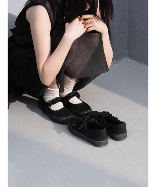 Bshop（ビショップ）の「eunoia × NOVESTA | TWO STRAP MARY JANE（スニーカー・レディース・ブラック・38/37）」の8枚目の写真