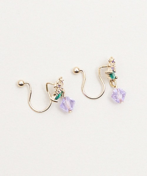 Zoule(ゾーラ)の「Zoule ゾーラ:FLOWER LETTER SERIES jewel flower letter3 花言葉 アジサイ クローバー イヤリング(イヤリング・レディース・パープル/グリーン・FREE)」の1枚目の写真