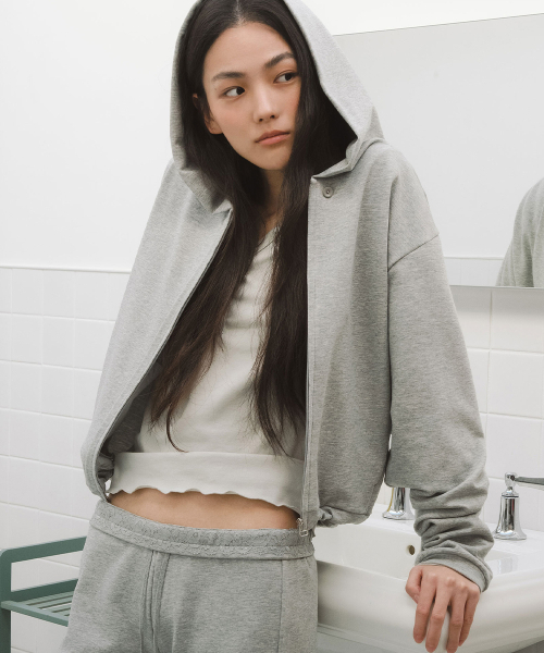 YEARNING(イヤニング)の「REGULAR JERSEY HOODIE ZIP-UP, GREY(パーカー・レディース・その他・FREE)」の3枚目の写真
