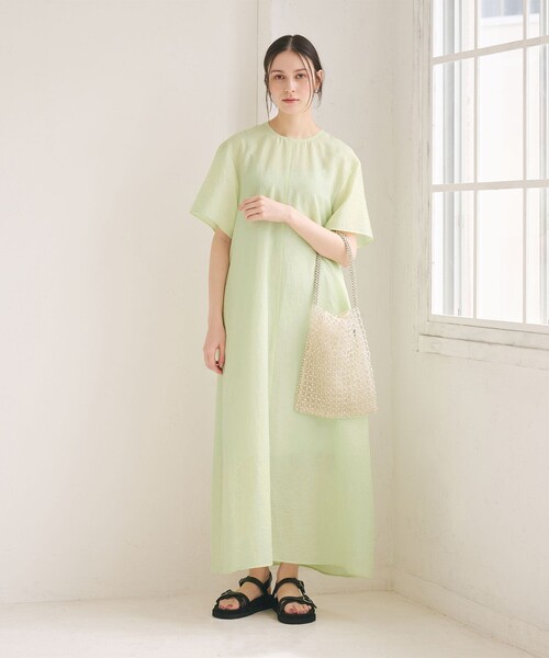 BEAUTY&YOUTH UNITED ARROWS(ビューティーアンドユースユナイテッドアローズ)の「シアー バックリボン ワンピース ウォッシャブル(ワンピース・レディース・ダークグレー/ライム/ブラック/ダークブラウン・S/M/XS)」の1枚目の写真