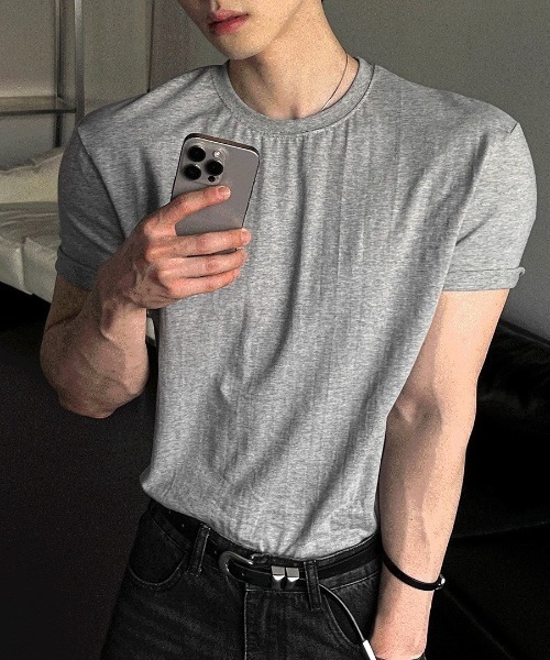 COSYHARU(コシハル)の「クロップマッスルフィット半袖Tシャツ(Tシャツ/カットソー・メンズ・ブラック系2/グレー系1/ブラック系1/ホワイト系2/グレー系2/ホワイト系1・FREE/MEDIUM/LARGE)」の5枚目の写真