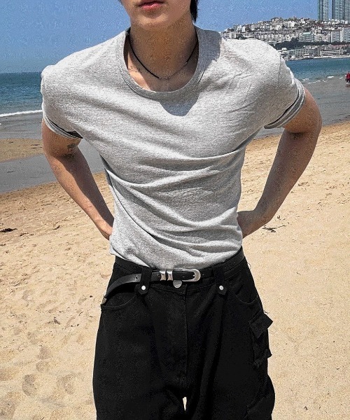 COSYHARU(コシハル)の「クロップマッスルフィット半袖Tシャツ(Tシャツ/カットソー・メンズ・ブラック系2/グレー系1/ブラック系1/ホワイト系2/グレー系2/ホワイト系1・FREE/MEDIUM/LARGE)」の6枚目の写真