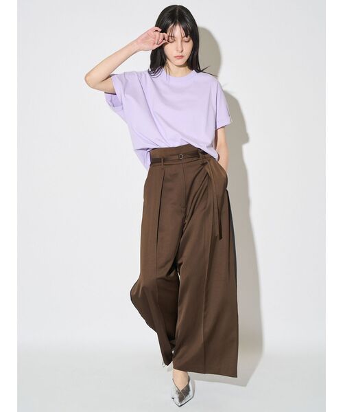 ELENDEEK(エレンディーク)の「ロールアップTカットソー(Tシャツ/カットソー・レディース・チャコールグレー/オフホワイト/ラベンダー・FREE)」の9枚目の写真