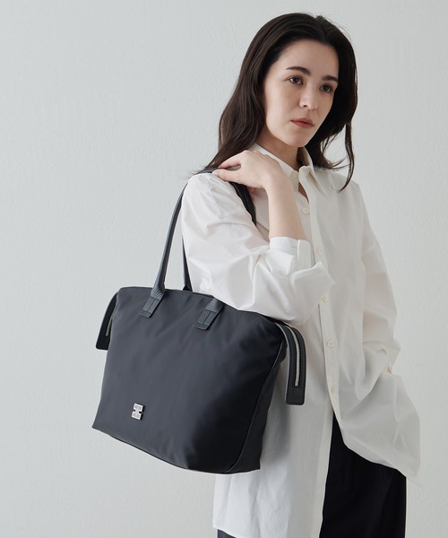 IACUCCI（イアクッチ）の「【予約】アーゴ TOTE NYLON/CERVO（トートバッグ・レディース・ブラック・FREE）」の5枚目の写真