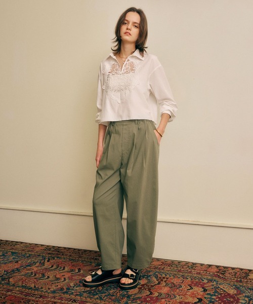 BAYFLOW（ベイフロー）の「[トレンドレースデザイン]スキッパーレースシャツ（シャツ/ブラウス・レディース・オフホワイト/ブラック・FREE）」の3枚目の写真