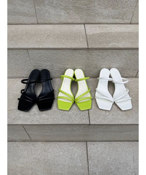 dazzlin(ダズリン)の「ストラップシンプルサンダル(サンダル・レディース・ブラック/オフホワイト/ライム・LARGE/MEDIUM)」の5枚目の写真