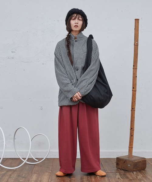 Dulcamara（ドゥルカマラ）の「ワイドSWパンツ（スウェットパンツ・メンズ・ローズ/ヘザーチャコール/ブラック・1/0）」の12枚目の写真