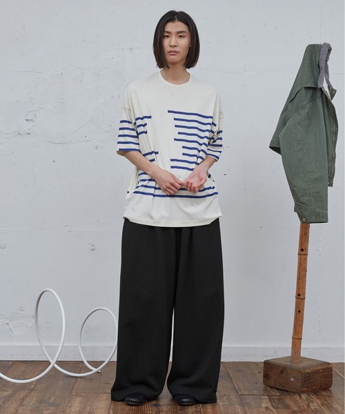 Dulcamara（ドゥルカマラ）の「ワイドSWパンツ（スウェットパンツ・メンズ・ローズ/ヘザーチャコール/ブラック・1/0）」の14枚目の写真