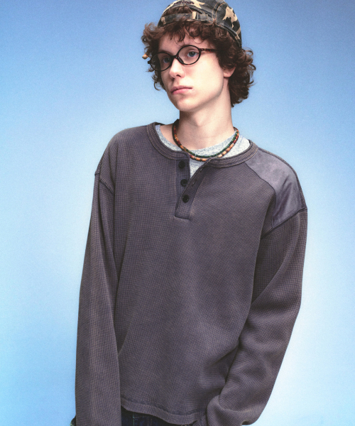 MAINBOOTH(メインブース)の「Washed Henley T-shirt(CHARCOAL)(Tシャツ/カットソー・レディース・その他・1/2)」の11枚目の写真