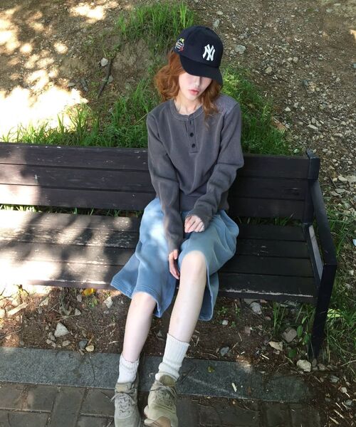 MAINBOOTH(メインブース)の「Washed Henley T-shirt(CHARCOAL)(Tシャツ/カットソー・レディース・その他・1/2)」の7枚目の写真