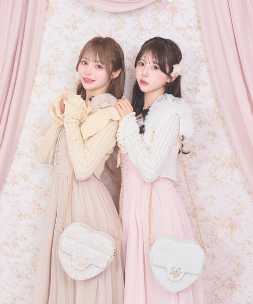 LAFARY(ラファリー)の「フリルニットカーディガン(カーディガン/ボレロ・レディース・ホワイト/ブラック/アイボリー・FREE)」の7枚目の写真
