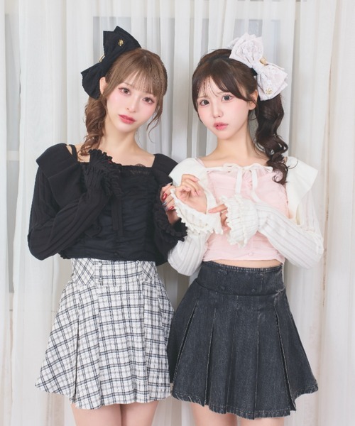 LAFARY(ラファリー)の「フリルニットカーディガン(カーディガン/ボレロ・レディース・ホワイト/ブラック/アイボリー・FREE)」の9枚目の写真
