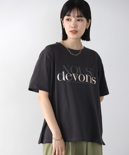 Bou Jeloud(ブージュルード)の「ニュアンスロゴTee(Tシャツ/カットソー・レディース・ブラウン/チャコールグレー/オフホワイト・FREE)」の3枚目の写真