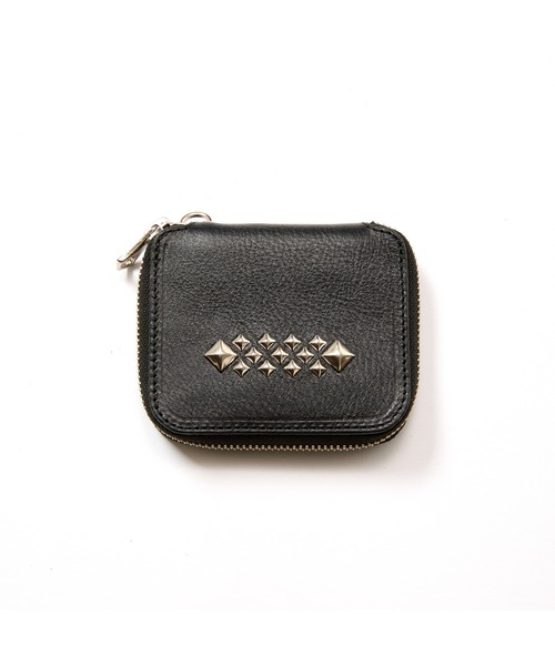 CALEE（キャリー）の「STUDS LEATHER ZIP MULTI WALLET（財布・メンズ・ブラック・FREE）」の2枚目の写真