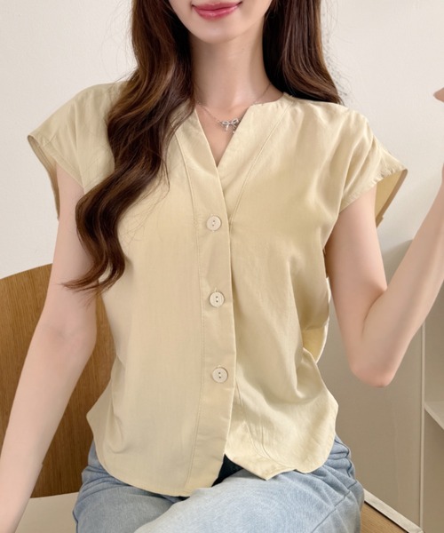 Ada.(エイダ)の「フロントボタン シンプル フレンチスリーブ Vネック ブラウス(シャツ/ブラウス・レディース・イエロー/ホワイト/グリーン・FREE)」の10枚目の写真