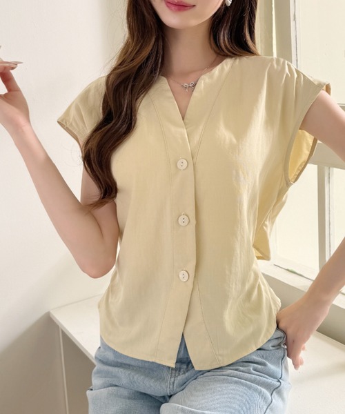 Ada.(エイダ)の「フロントボタン シンプル フレンチスリーブ Vネック ブラウス(シャツ/ブラウス・レディース・イエロー/ホワイト/グリーン・FREE)」の14枚目の写真