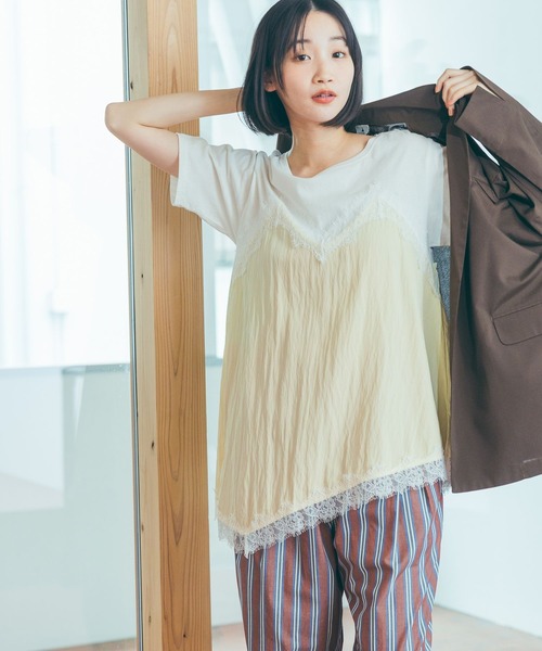 niko and...(ニコアンド)の「トリムレースドッキングTシャツ(Tシャツ/カットソー・レディース・ブラウン/クリーム/ブラック・FREE)」の3枚目の写真