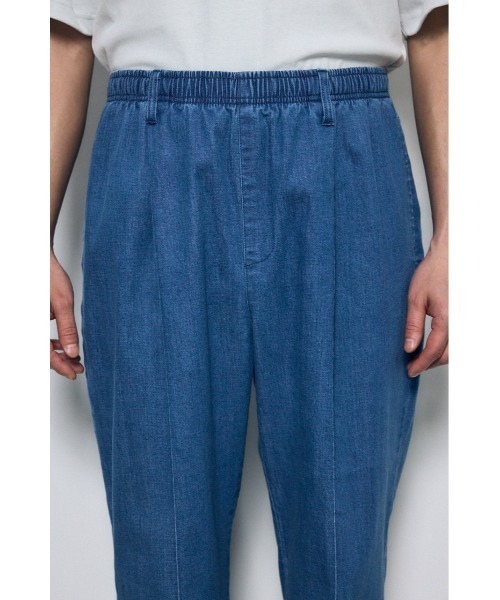 AZUL by moussy(アズールバイマウジー)の「COOL MAX デニムスラックス(スラックス・メンズ・ワンウォッシュ/ライトブルー・SMALL/MEDIUM/LARGE)」の19枚目の写真