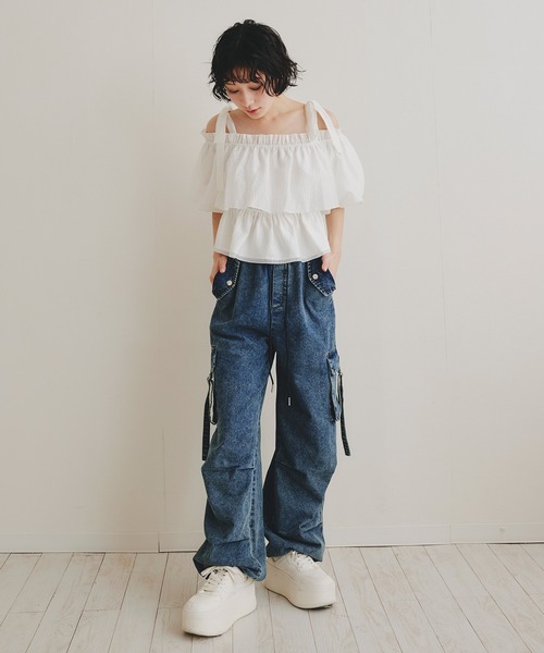 REDYAZEL(レディアゼル)の「ショルダーリボンフリルオフショルブラウス(シャツ/ブラウス・レディース・サックスブルー/ブラック/ホワイト系その他/オフホワイト・FREE)」の7枚目の写真