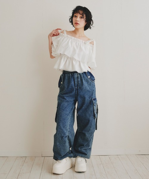 REDYAZEL(レディアゼル)の「ショルダーリボンフリルオフショルブラウス(シャツ/ブラウス・レディース・サックスブルー/ブラック/ホワイト系その他/オフホワイト・FREE)」の15枚目の写真