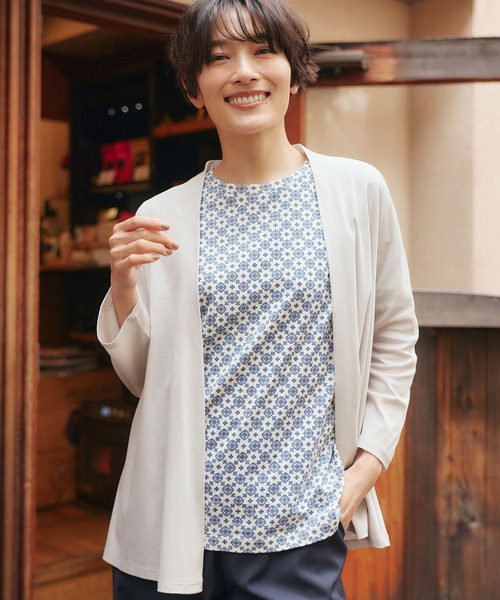 DECOY SINCE 1981(デコイシンスイチキュウハチイチ)の「【ひやさらコットン】小紋柄プリントTシャツ【綿100%・接触冷感・UVカット】(Tシャツ/カットソー・レディース・オレンジ/ネイビー/グリーン・M/L/LL)」の3枚目の写真