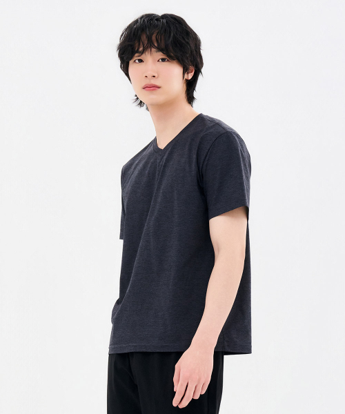 CHASECULT(チェイスカルト)の「メンズクールVネック半袖Tシャツ-FCZK5809E0L(Tシャツ/カットソー・メンズ・チャコールグレー・100/110/95/105/115)」の2枚目の写真