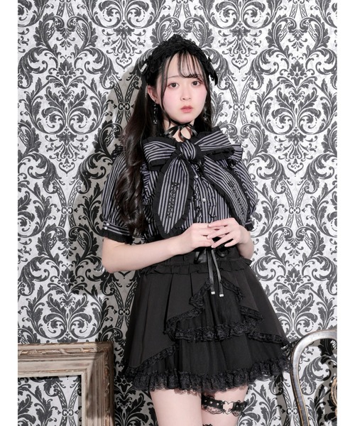 NOEMIE(ノエミー)の「ゴシックシフォンフリルボウタイブラウス(シャツ/ブラウス・レディース・オフホワイト/ブラック/A・M)」の1枚目の写真