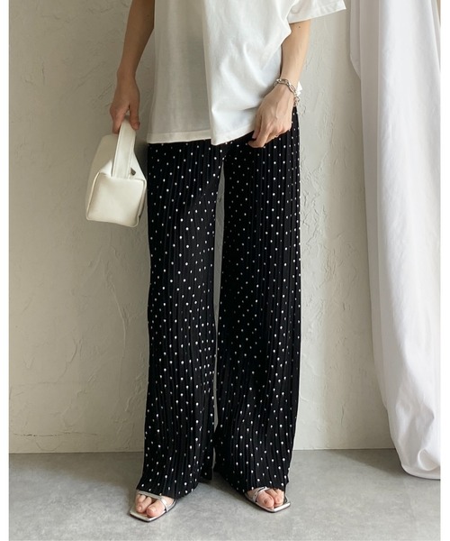 She's Closet(シーズクローゼット)の「接触冷感 クールタッチ 無地 水玉 セミワイド ストレート ロング プリーツパンツ(その他パンツ・レディース・ドット/グレイッシュベージュ/ブラック・M/L)」の18枚目の写真