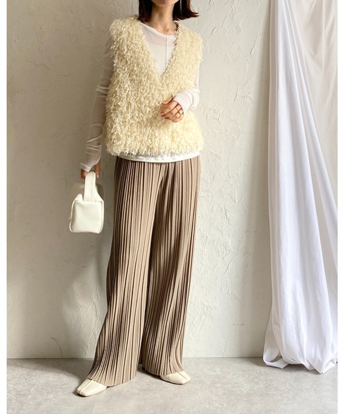 She's Closet(シーズクローゼット)の「接触冷感 クールタッチ 無地 水玉 セミワイド ストレート ロング プリーツパンツ(その他パンツ・レディース・ドット/グレイッシュベージュ/ブラック・M/L)」の22枚目の写真