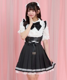 レースアッププリーツスカート