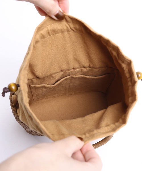 sankyo shokai(サンキョウショウカイ)の「かごバッグ 山葡萄 極細六角花編み(かごバッグ・レディース・ブラウン・FREE)」の16枚目の写真