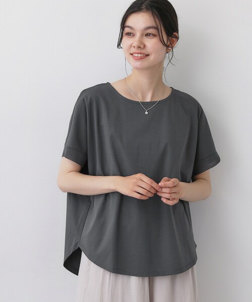 Dessin(デッサン)の「【接触冷感/UVカット】美光沢カットソーワイドシルエット(Tシャツ/カットソー・レディース・ライトイエロー系/チャコールグレー/ブラック/ホワイト系・01/02/03)」の18枚目の写真