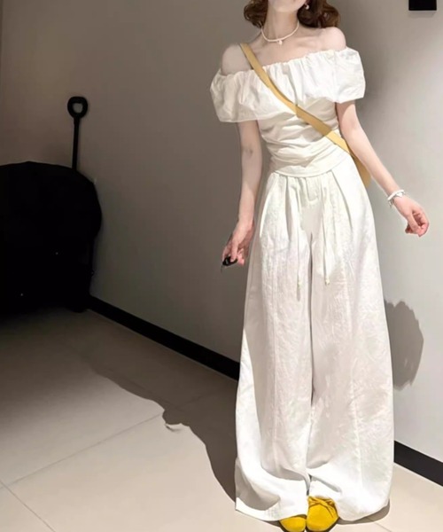 deux amour(ドゥーザムール)の「ワンショルダーオフショルフリルトップス(その他トップス・レディース・ピンク/ホワイト・FREE)」の4枚目の写真
