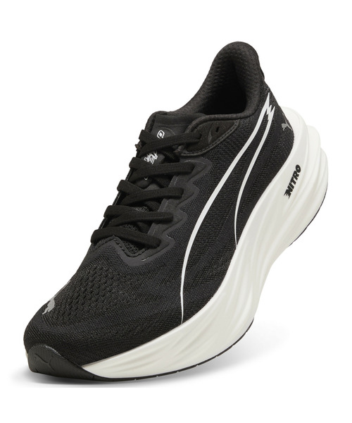 PUMA(プーマ)の「PUMA プーマ ウィメンズ ディヴィエイト ピュア ニトロ ランニングシューズ(スニーカー・レディース・レッド/ホワイト/ラベンダー/ブラック×シルバー/オフホワイト・25.0cm/24.5cm/23.5cm/24.0cm/22.5cm/23.0cm)」の13枚目の写真