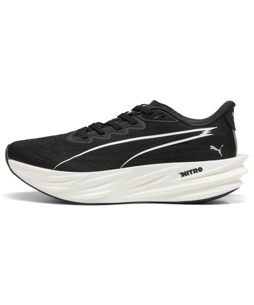 PUMA(プーマ)の「PUMA プーマ ウィメンズ ディヴィエイト ピュア ニトロ ランニングシューズ(スニーカー・レディース・レッド/ホワイト/ラベンダー/ブラック×シルバー/オフホワイト・25.0cm/24.5cm/23.5cm/24.0cm/22.5cm/23.0cm)」の3枚目の写真