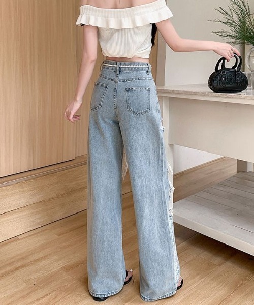 &soiree(アンドソワレ)の「レースレイヤードクラッシュデニムワイドパンツ(デニムパンツ・レディース・ブルー・X-LARGE/LARGE/MEDIUM/SMALL)」の3枚目の写真