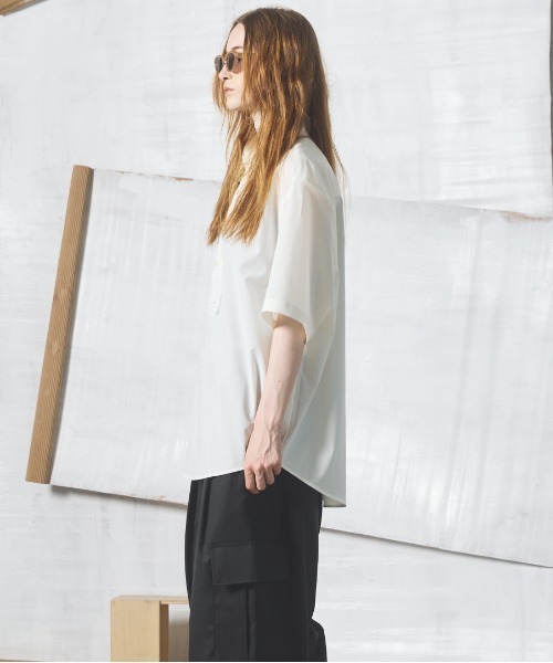 MAISON SPECIAL（メゾンスペシャル）の「《UNISEX》Asymmetric Front Prime-Over Short-sleeve Pullover Shirt/アシンメトリーフロントプライムオーバーショートスリーブプルオーバーシャツ【MAISON SPECIAL/メゾンスペシャル】（シャツ/ブラウス・メンズ・ブラック/ベージュ/ホワイト・2/1/0）」の22枚目の写真
