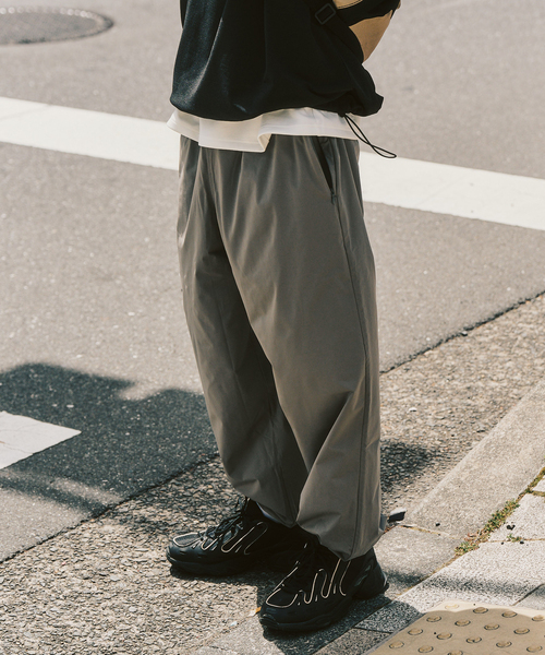 417 EDIFICE（フォーワンセブンエディフィス）の「[FREE MOTION LIGHT] イージーパンツ（その他パンツ・メンズ・ブラック/カーキ・MEDIUM/LARGE/X-LARGE）」の22枚目の写真