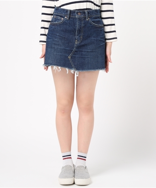 SLY（スライ）の「WILSON HIP HUNG TILT SK-A（デニムスカート・レディース・ブルー・2/1）」の8枚目の写真