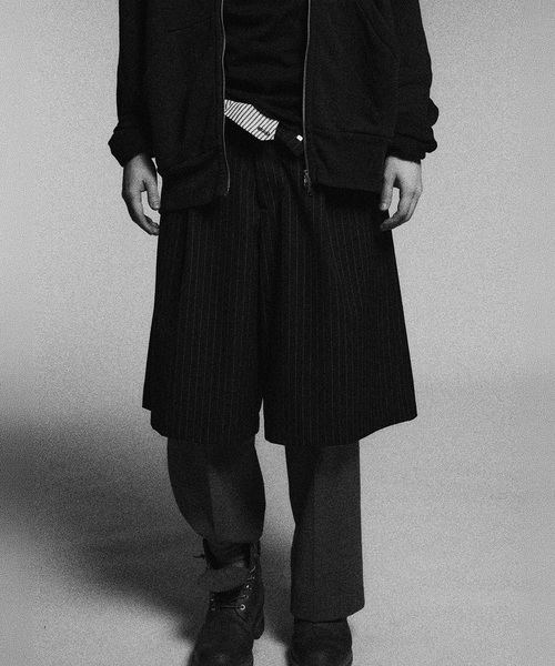 via___(ヴァイア)の「【VIA / ヴァイア】RELAX SHORT TROUSERS(その他パンツ・メンズ・チャコールグレー/カーキ/ネイビー・1/2)」の13枚目の写真