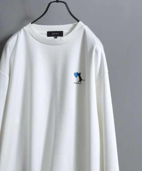 ANPAS(アンパス)の「ANPAS Exclusive Ponte Long-Sleeve Tee with Cat & Heart Embroidery / ANPAS別注 ポンチ ネコハート刺繍ロンT 長袖 ロングスリーブT ねこ 猫 カットソー レディース メンズ ユニセックス オーバーサイズ(Tシャツ/カットソー・メンズ・ホワイト系1/ブラック系1/ホワイト系2/ブラック系2/ホワイト系3/ブラック系3/ホワイト系4/ブラック系4・M/L)」の4枚目の写真