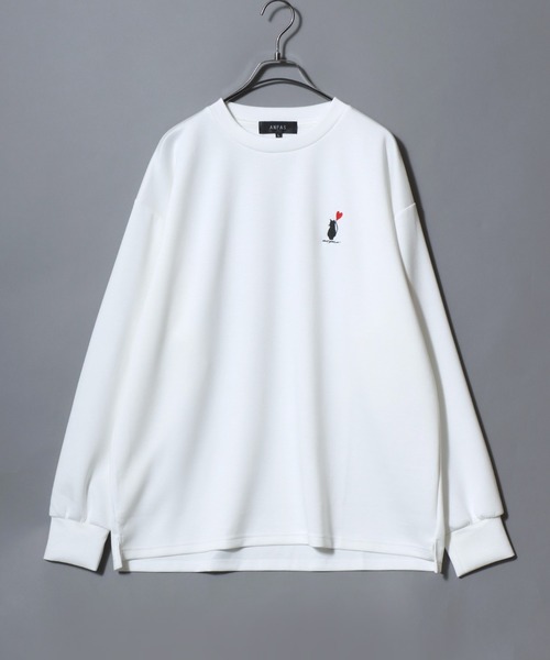 ANPAS(アンパス)の「ANPAS Exclusive Ponte Long-Sleeve Tee with Cat & Heart Embroidery / ANPAS別注 ポンチ ネコハート刺繍ロンT 長袖 ロングスリーブT ねこ 猫 カットソー レディース メンズ ユニセックス オーバーサイズ(Tシャツ/カットソー・メンズ・ホワイト系1/ブラック系1/ホワイト系2/ブラック系2/ホワイト系3/ブラック系3/ホワイト系4/ブラック系4・M/L)」の9枚目の写真