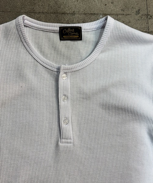 Coffee & Cigarettes(コーヒーアンドシガレッツ)の「6D8 【STANDARD FIT】Waffle Henley T-Shirt スタンダードフィット ワッフルヘンリーネックTシャツ(Tシャツ/カットソー・メンズ・グレー/ホワイト/ブラック・M/XL/L)」の6枚目の写真