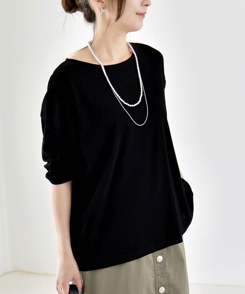 quaranciel(カランシエル)の「quaranciel:〈手洗い可能〉シアー コットン ボートネック ルーズ ロンTEE(Tシャツ/カットソー・レディース・ブラック/オフホワイト/ブラウン・ONE SIZE)」の1枚目の写真