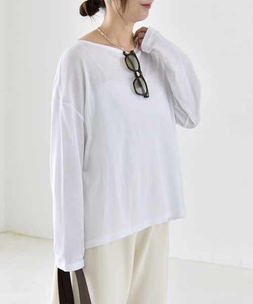 quaranciel(カランシエル)の「quaranciel:〈手洗い可能〉シアー コットン ボートネック ルーズ ロンTEE(Tシャツ/カットソー・レディース・ブラック/オフホワイト/ブラウン・ONE SIZE)」の7枚目の写真