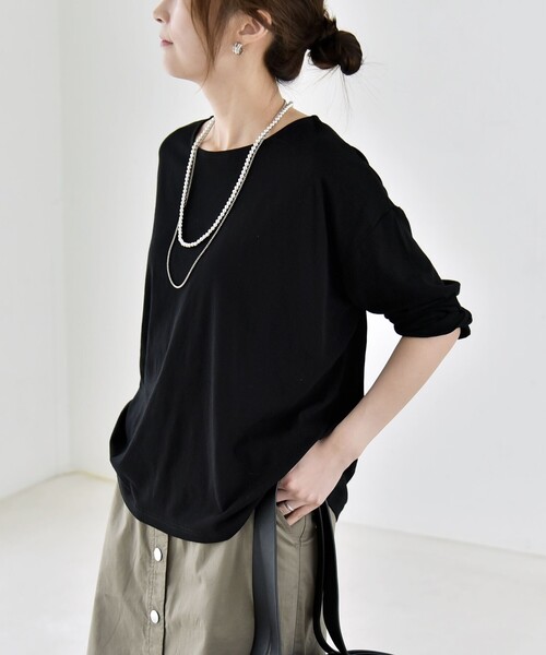 quaranciel(カランシエル)の「quaranciel:〈手洗い可能〉シアー コットン ボートネック ルーズ ロンTEE(Tシャツ/カットソー・レディース・ブラック/オフホワイト/ブラウン・ONE SIZE)」の18枚目の写真