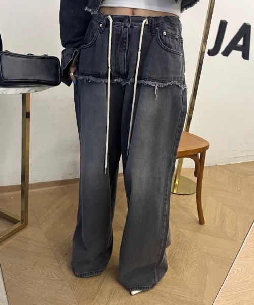 CHUN CHUN NOTES(チュンチュンノーツ)の「26SS/レイヤード風フリンジワイドデニムパンツ(デニムパンツ・レディース・ブルー/ブラック・S/L/M)」の15枚目の写真