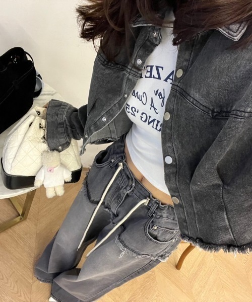 CHUN CHUN NOTES(チュンチュンノーツ)の「26SS/レイヤード風フリンジワイドデニムパンツ(デニムパンツ・レディース・ブルー/ブラック・S/L/M)」の16枚目の写真